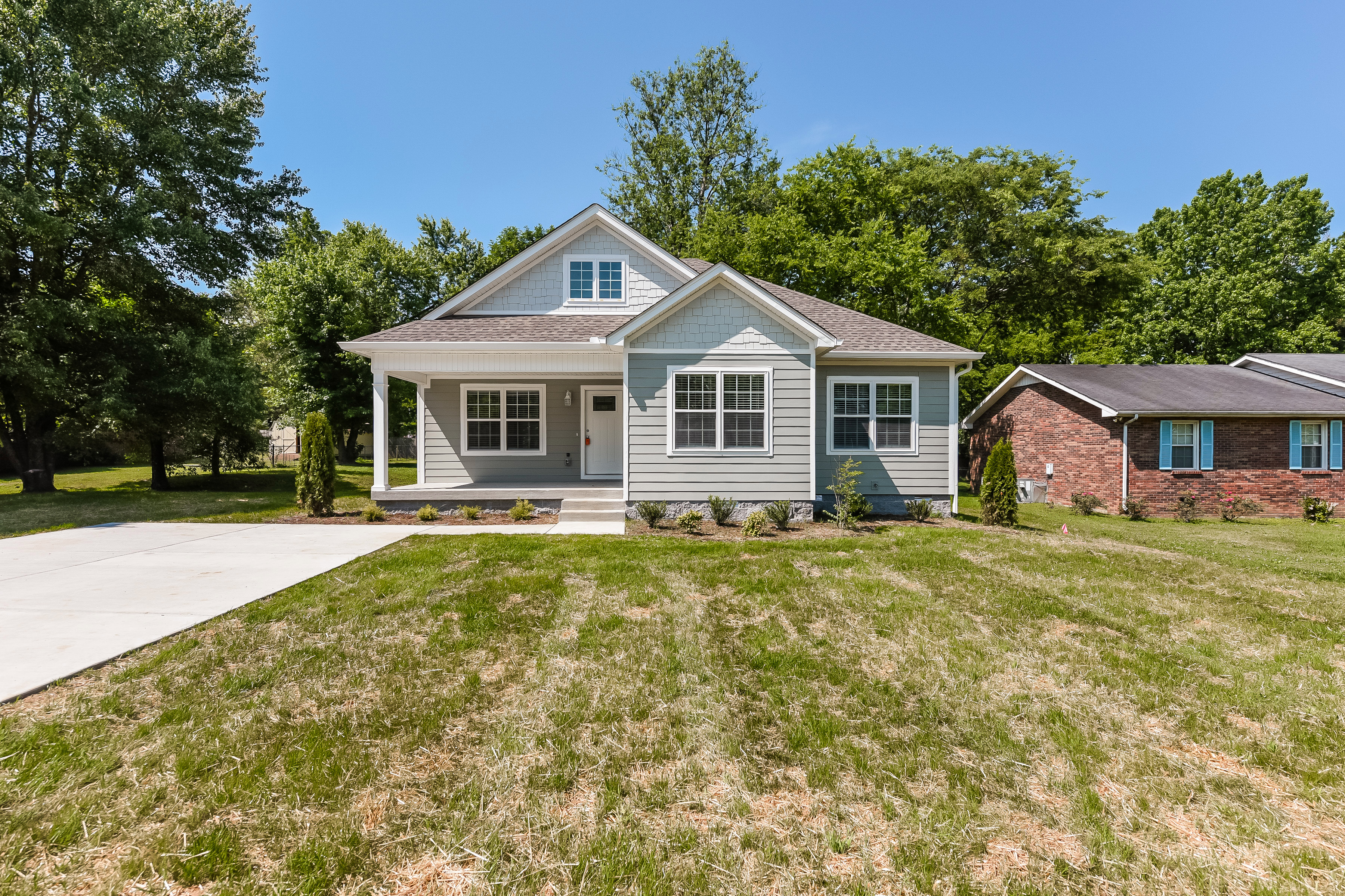 120 Lynn Dr Gallatin, TN 37066